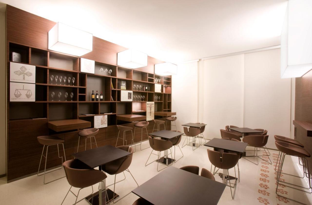 Eos Hotel