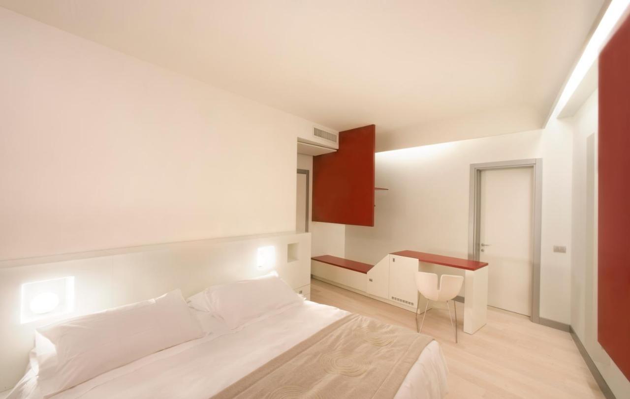 Eos Lecce